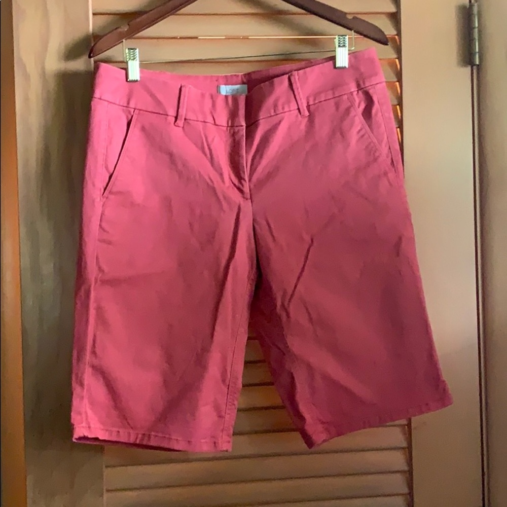 “Nantucket Red” Bermuda’s (roll hem)